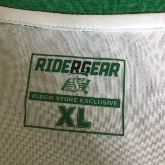 Saskatchewan Rough Rider v-neck t-shirt size XL excellent condition - Picture 2 of 5